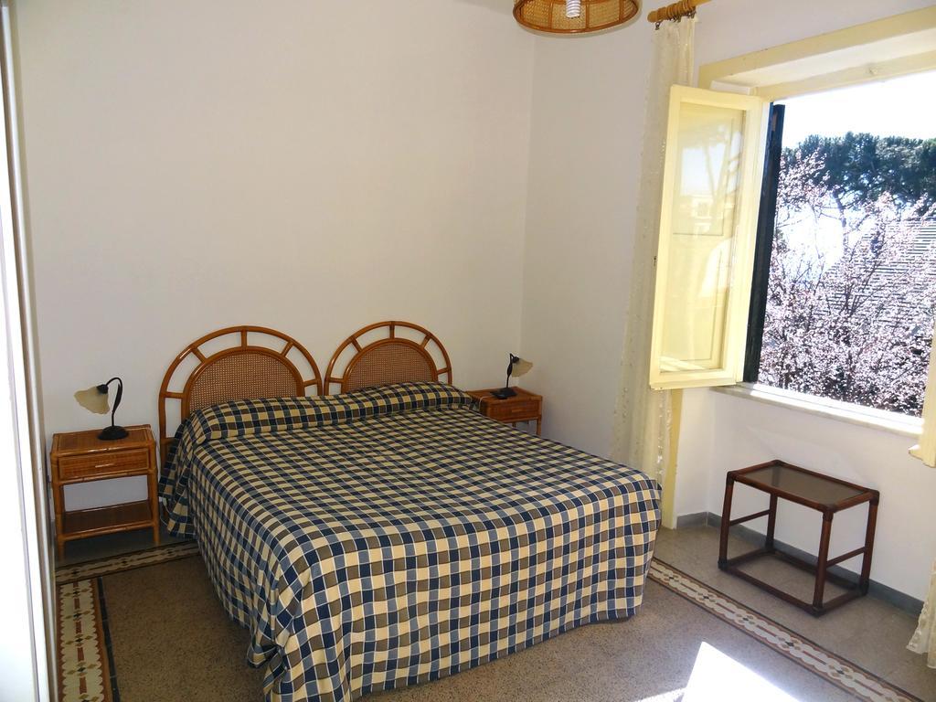 B&B Villa Fantasia Gaeta Kamer foto
